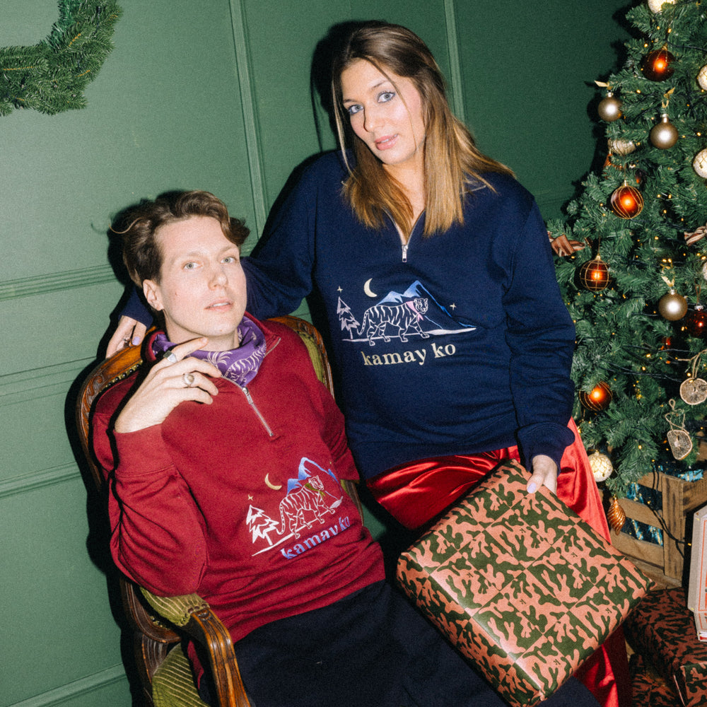 
                      
                        WINTER TIGER - Zip Sweater - Navy
                      
                    