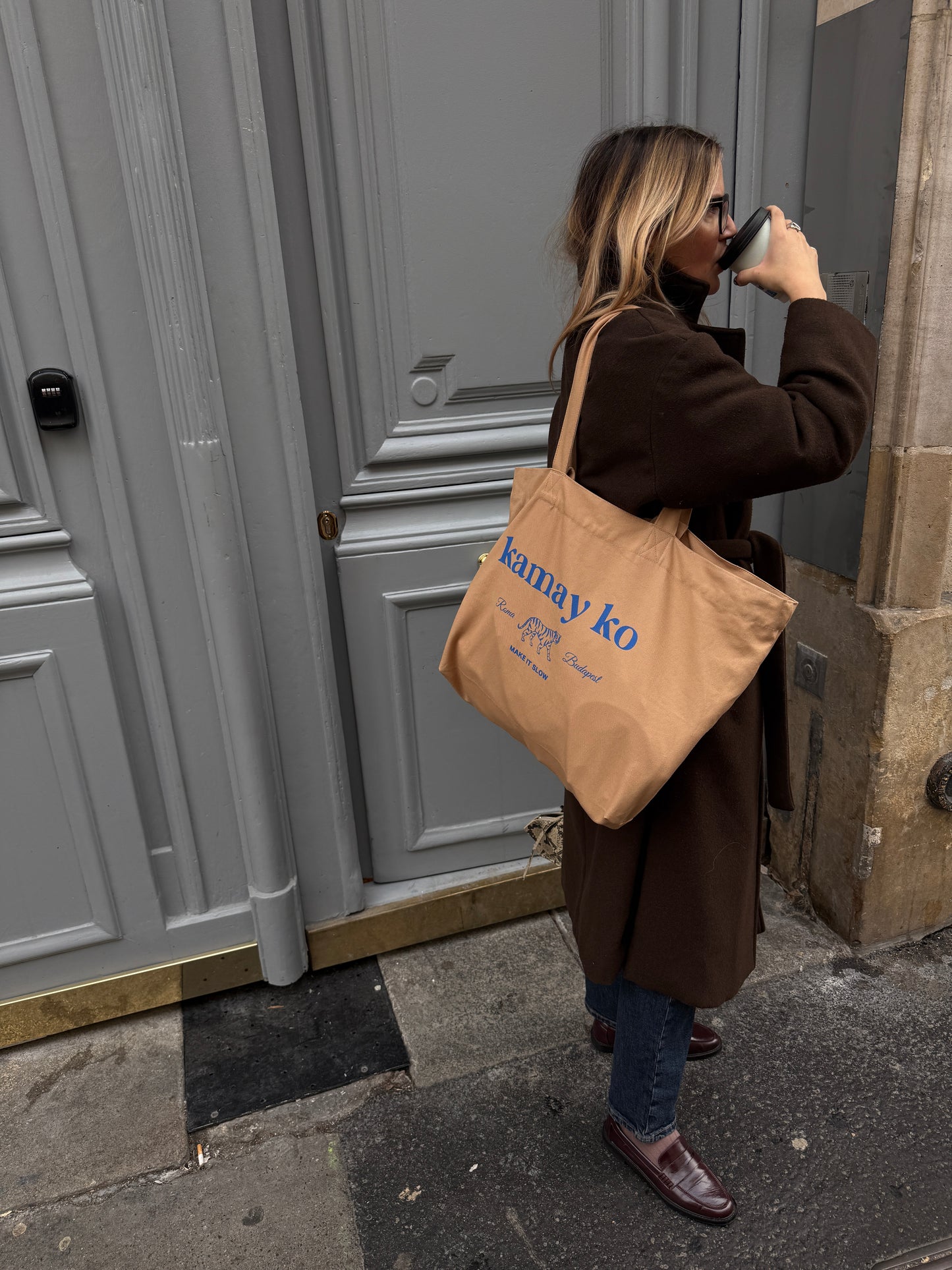 TIGER POWER - Latte canvas shopper