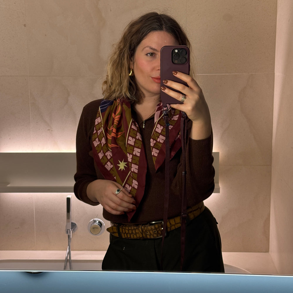 
                      
                        AVIV - Silk scarf - Autumn Tiger
                      
                    