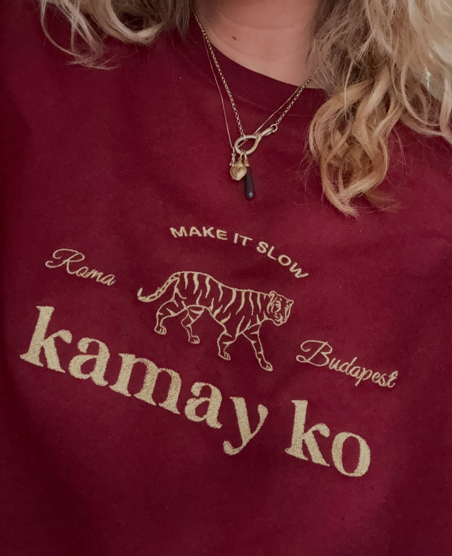 TIGER POWER - Women Sweatshirt - Autumn Burgundy