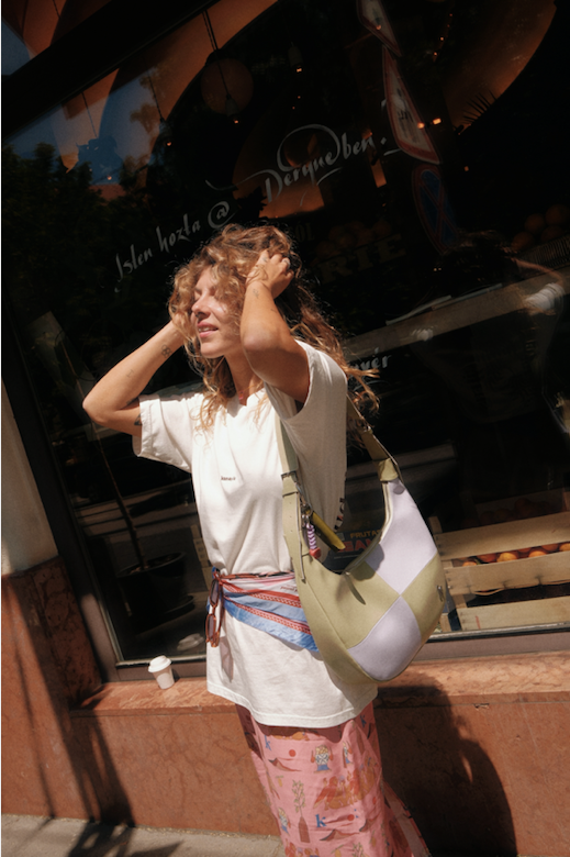 
                      
                        APPLE SKIN Moonbag - Matcha/ Lilac
                      
                    