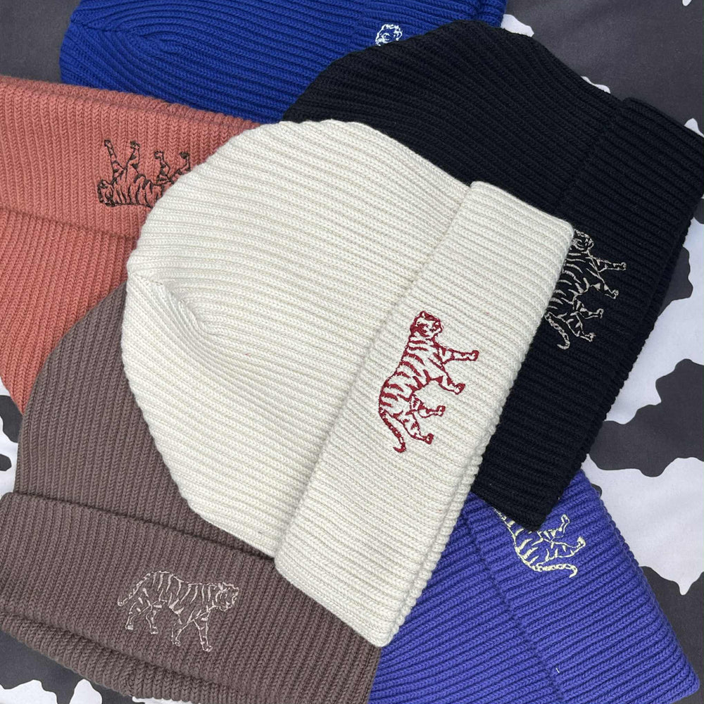 TIGER POWER - Knitted Beanie - Purple