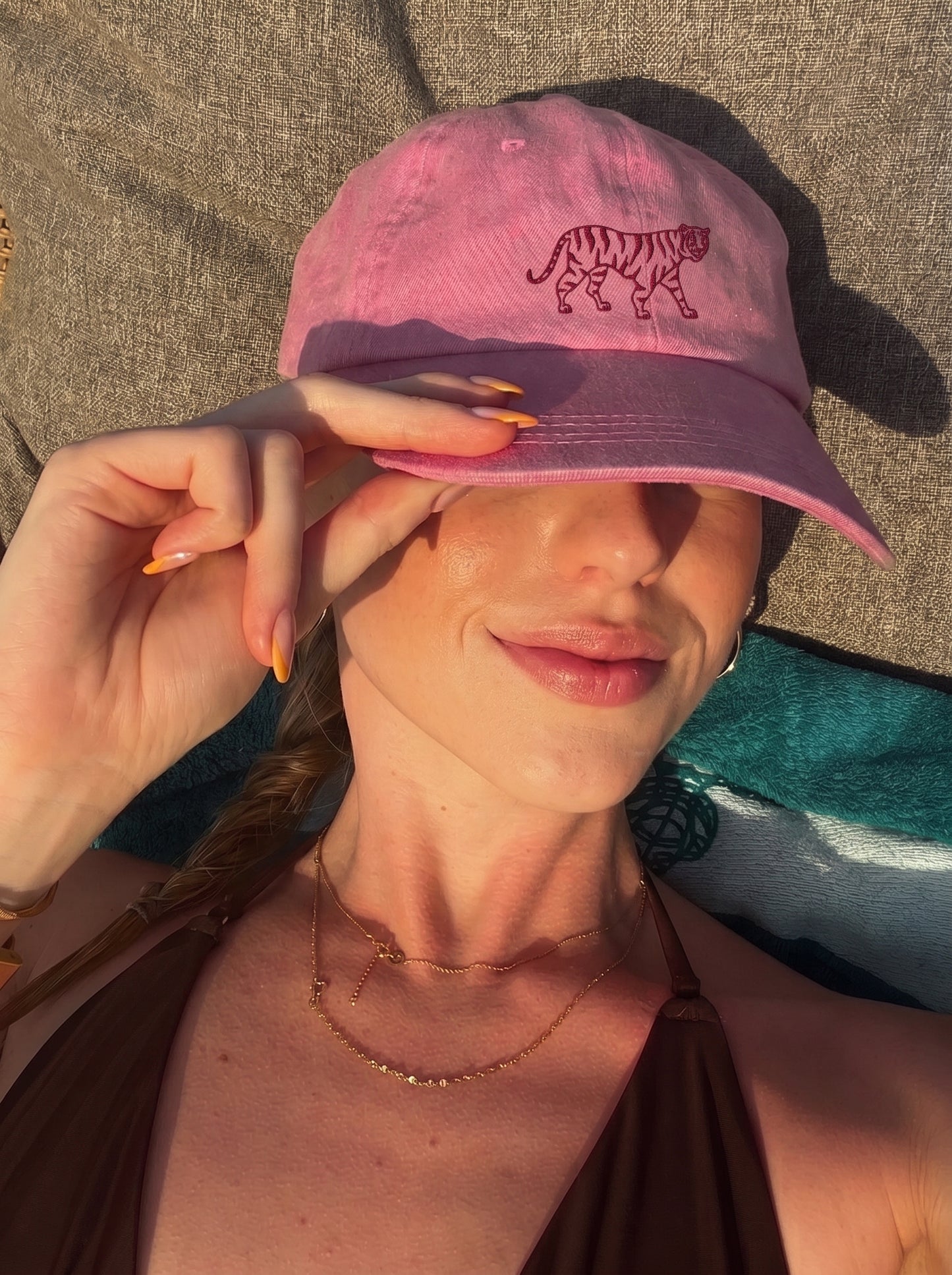 TIGER - Baseball Cap - Bright Pink