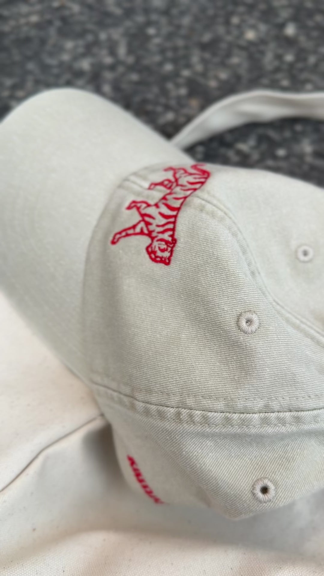 TIGER - Baseball Cap - Cream
